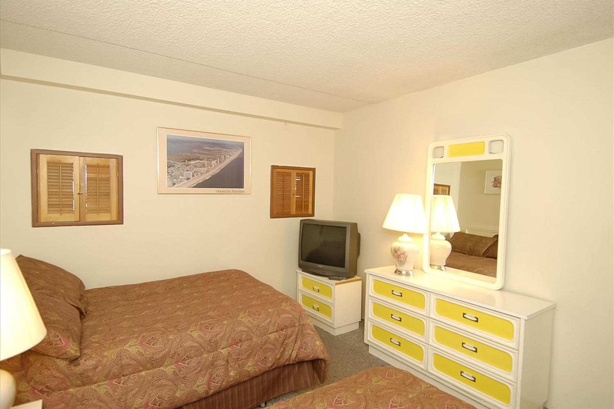 Carousel Condos II Ocean City Room photo