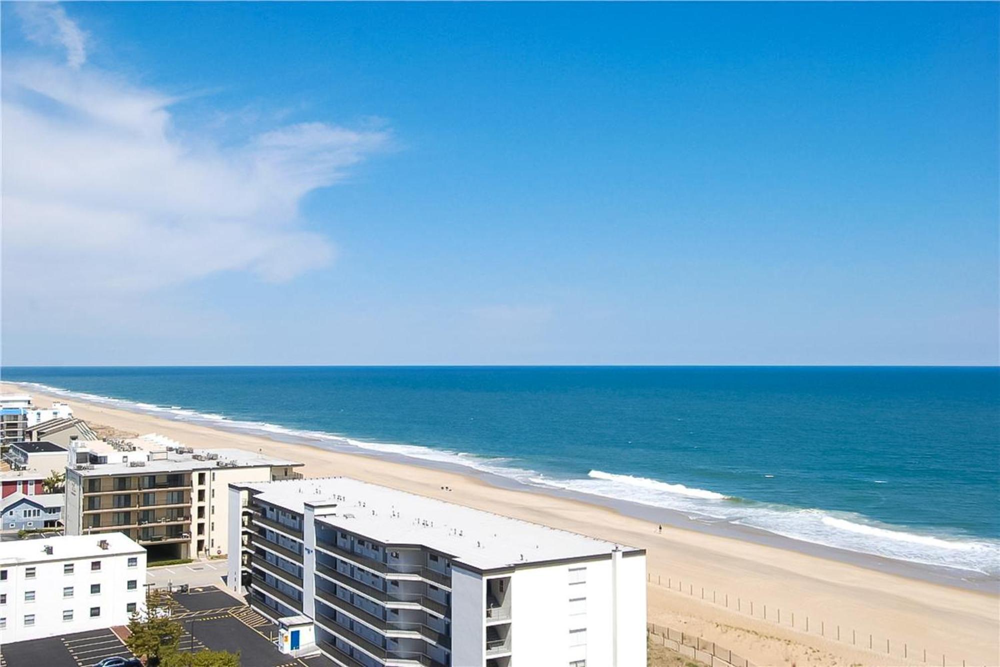 Carousel Condos II Ocean City Room photo