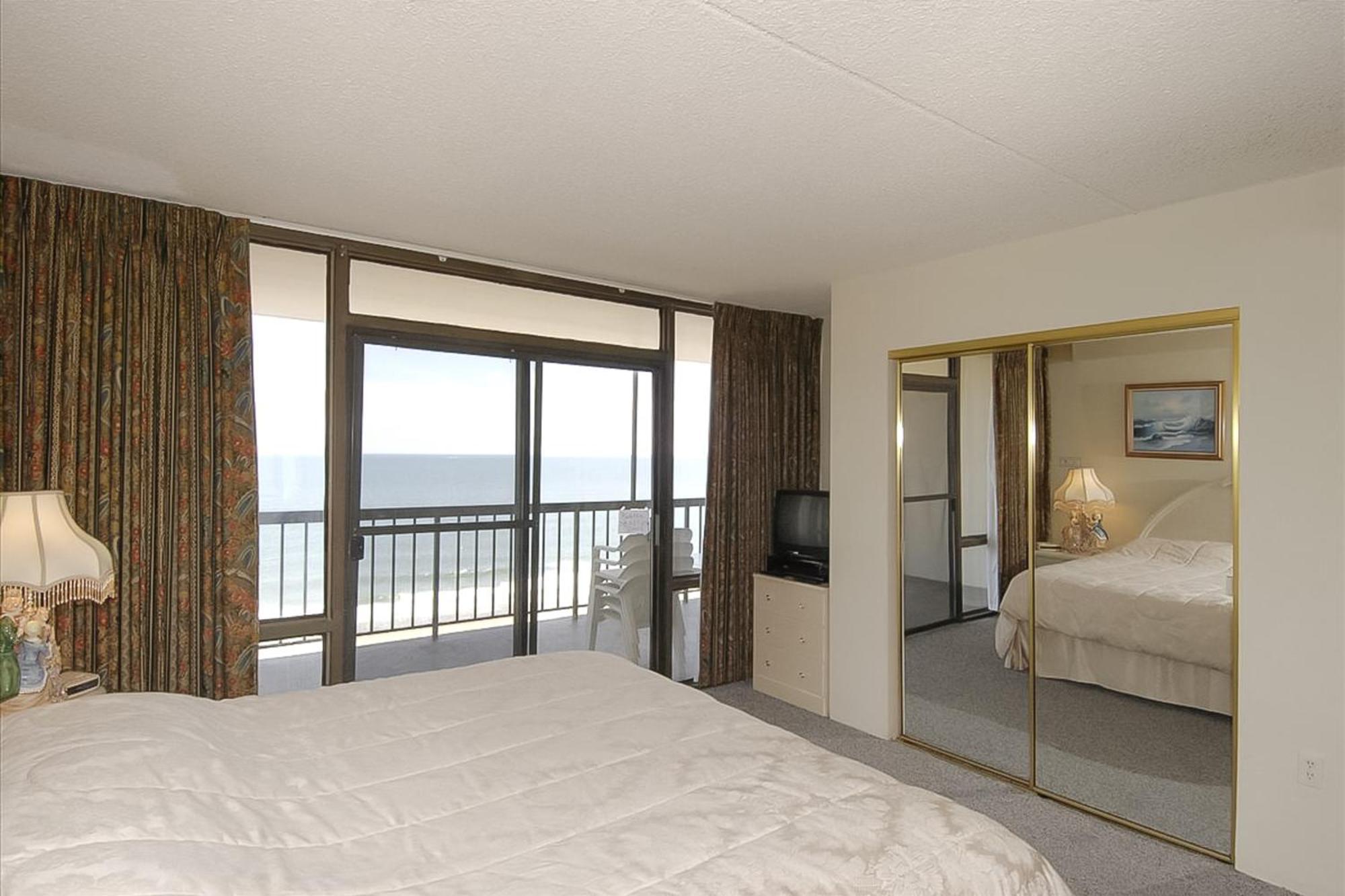 Carousel Condos II Ocean City Room photo